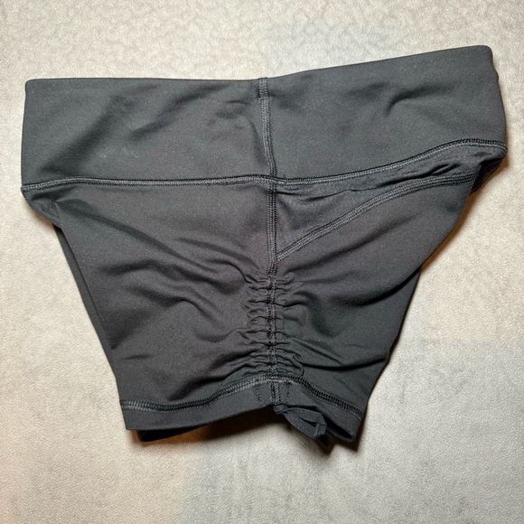 Victoria’s Secret XS Sport Scrunch Black Shorts - Picture 4 of 4